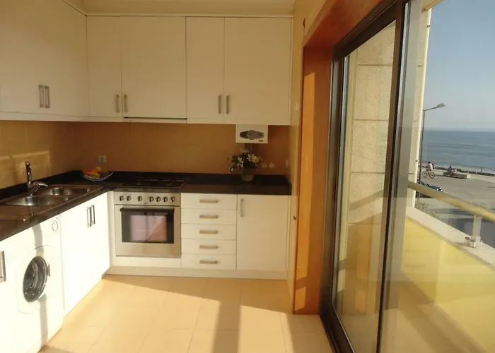 Front Sunset * Apúlia