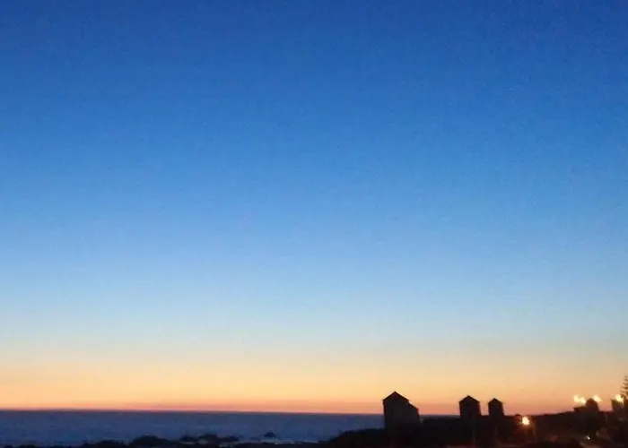 아파트 Front Sunset